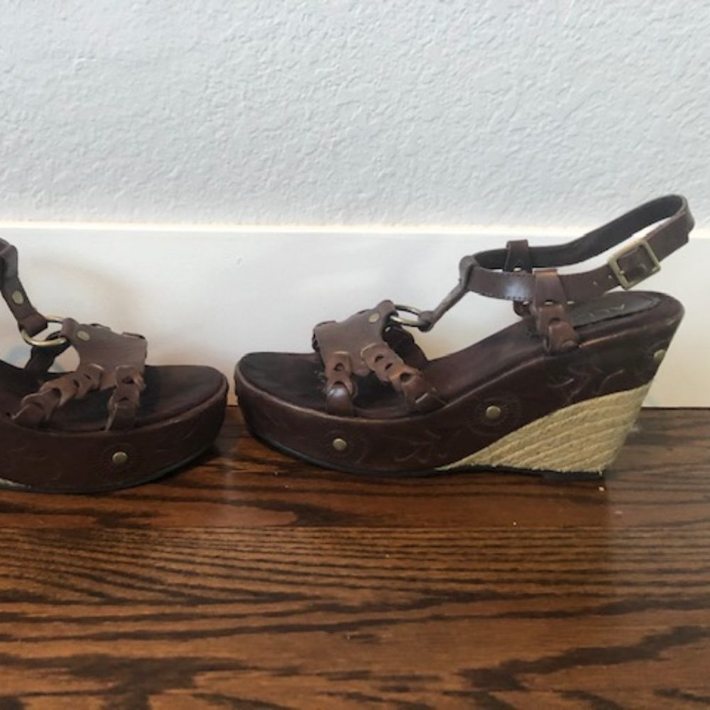 Aldo Wedge Sandal Size 9/40